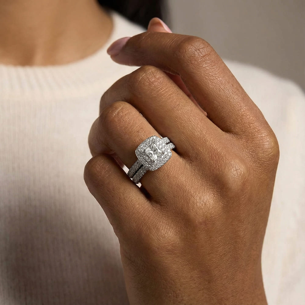 Stacking Ring Set with Geometric Beam Design