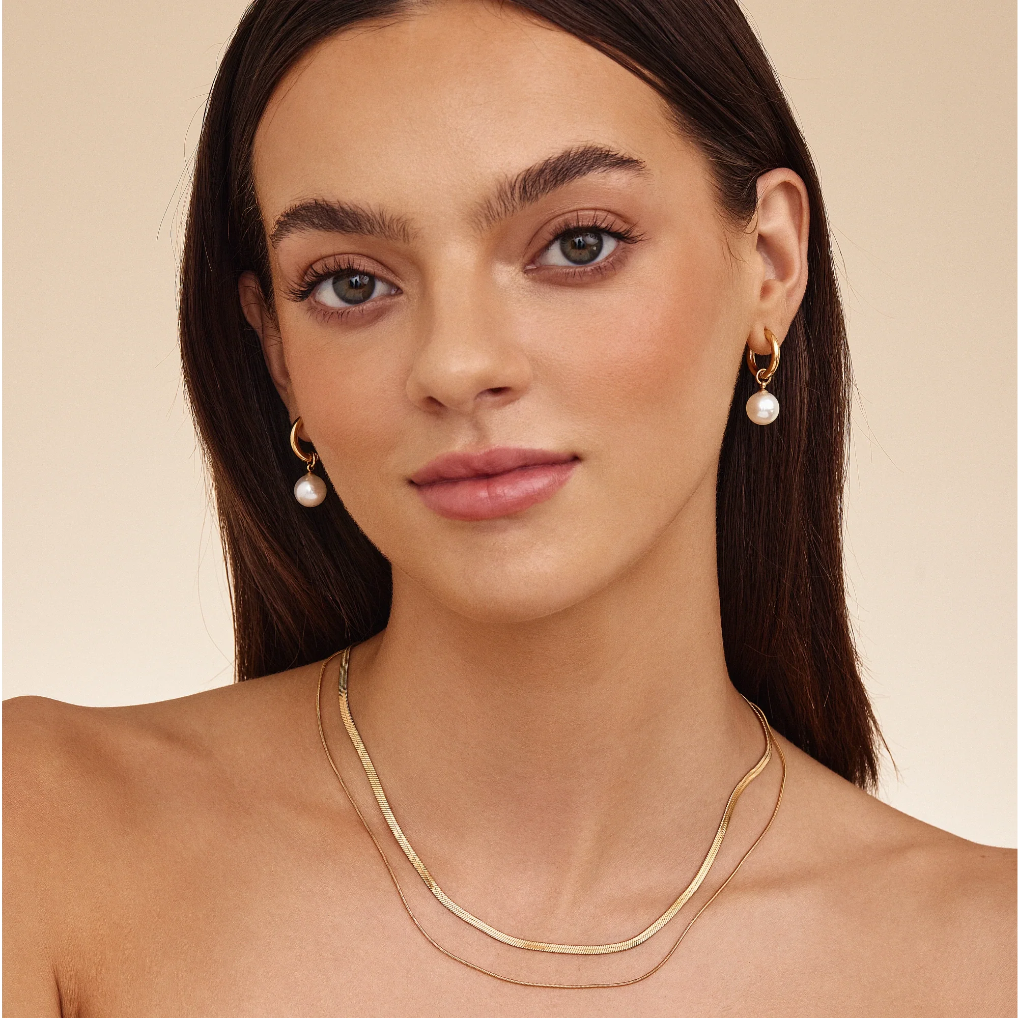 Gold Drop Earrings with Freshwater Pearl
