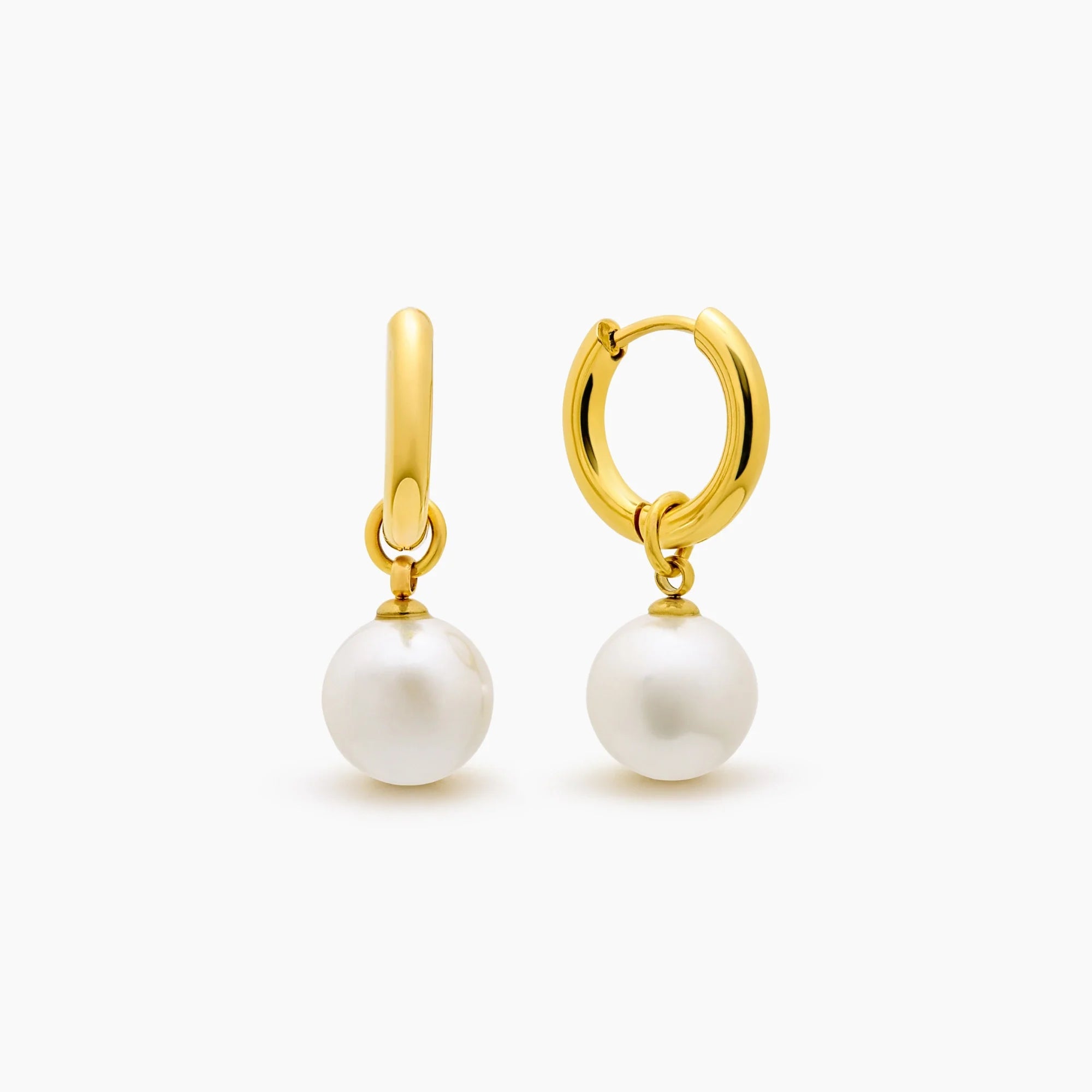 Gold Drop Earrings with Freshwater Pearl