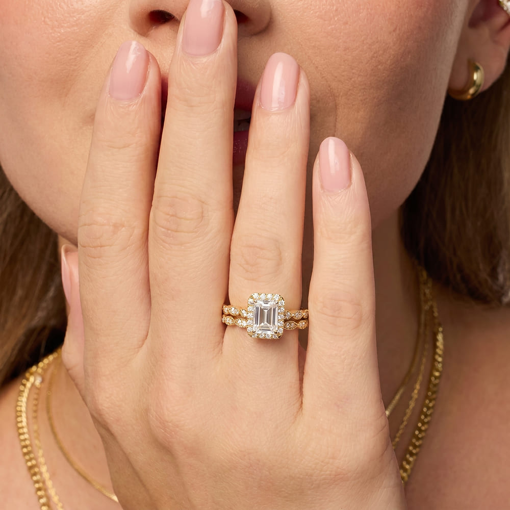 Emerald Crown Ring Set with Gold-Tone Finish
