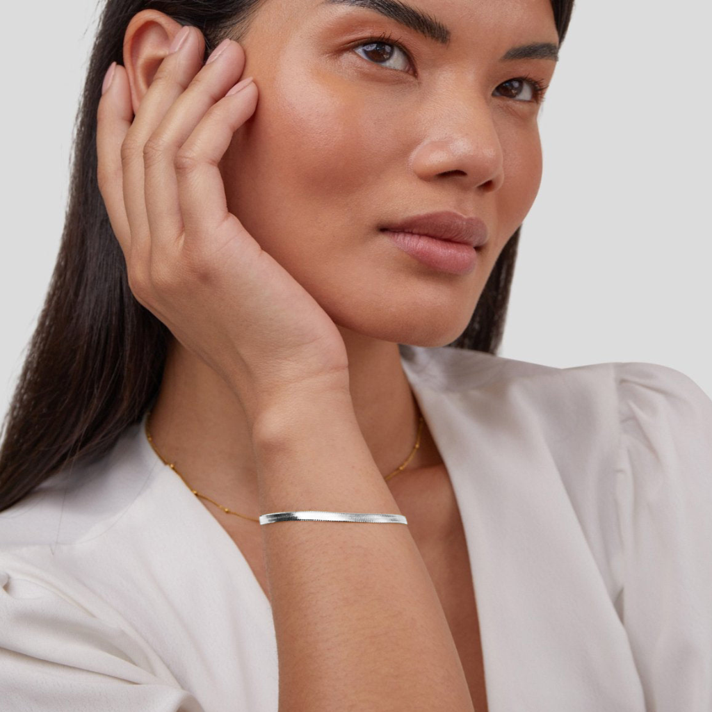 Slim Snake Chain Bracelet with Smooth Finish