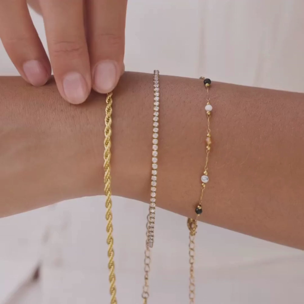 Twisted Chain Bracelet with Rope Design