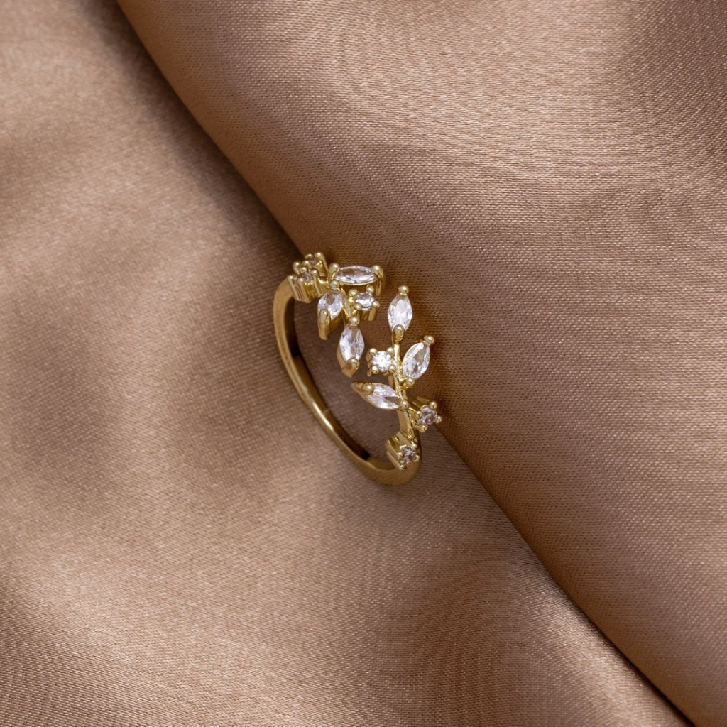 Vine Ring with Crystal Leaf Design