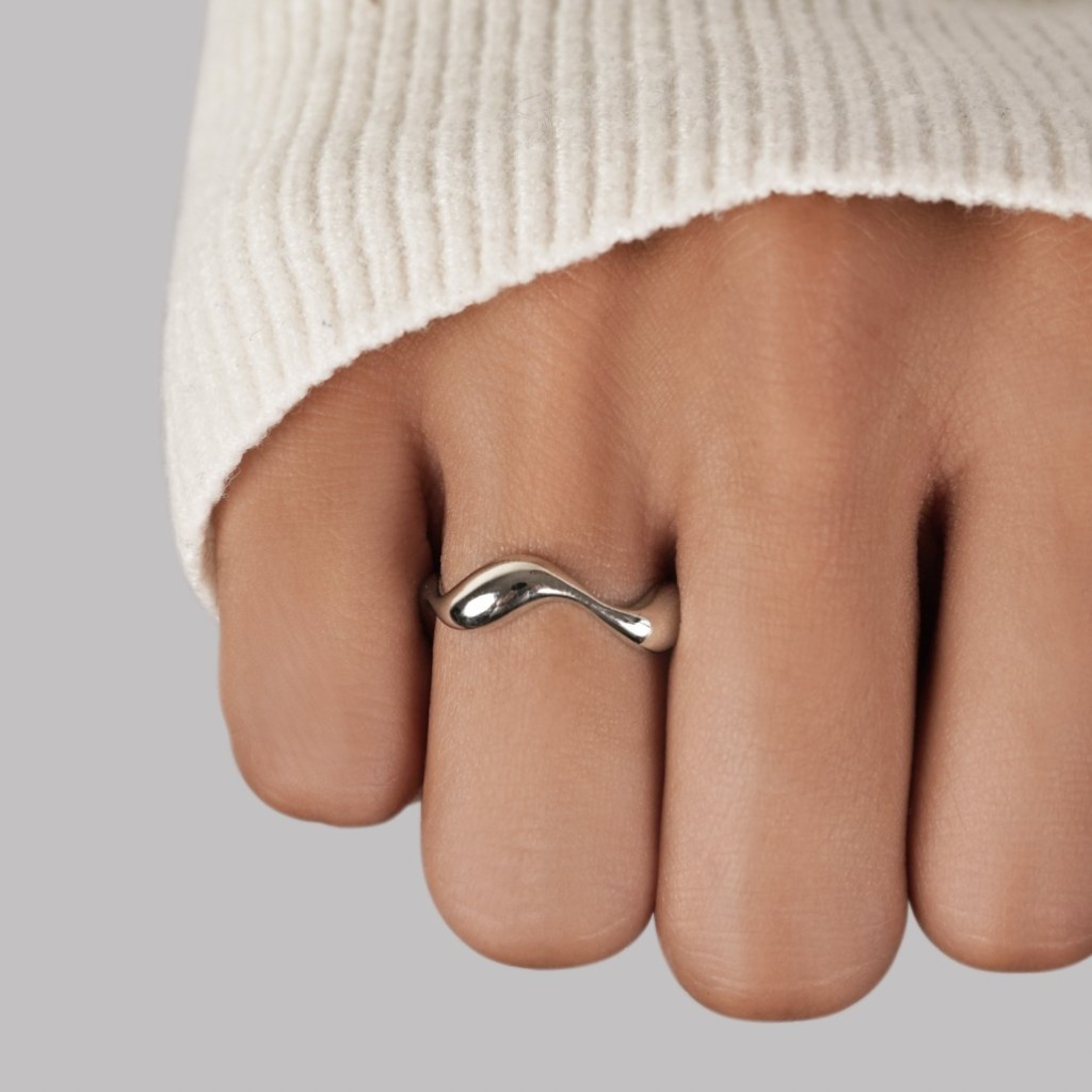 Wave Ring with Organic Open Shape