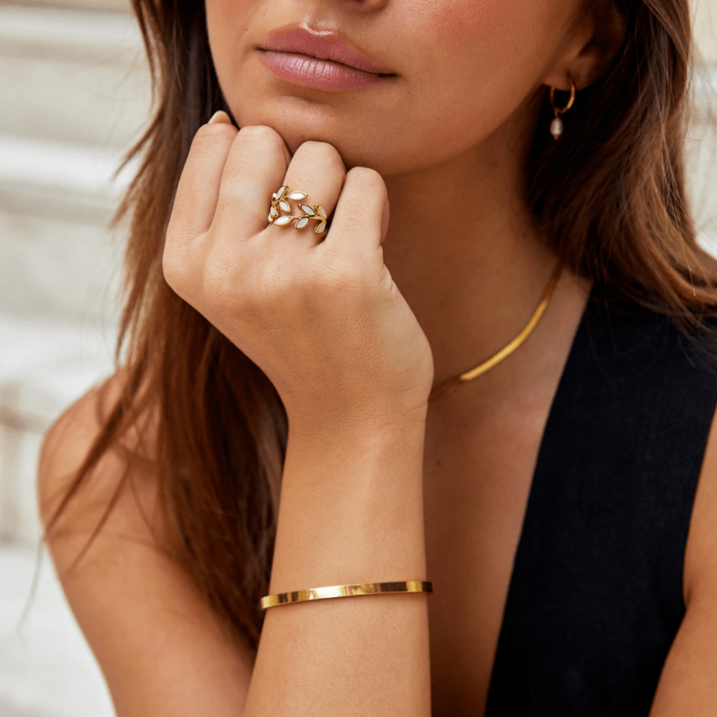 Open Ring with Botanical Leaf Design