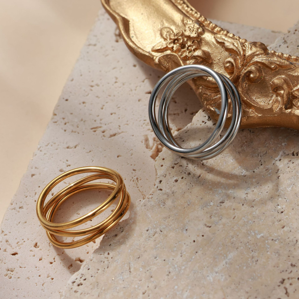 Infinity Loop Multi-Band Ring