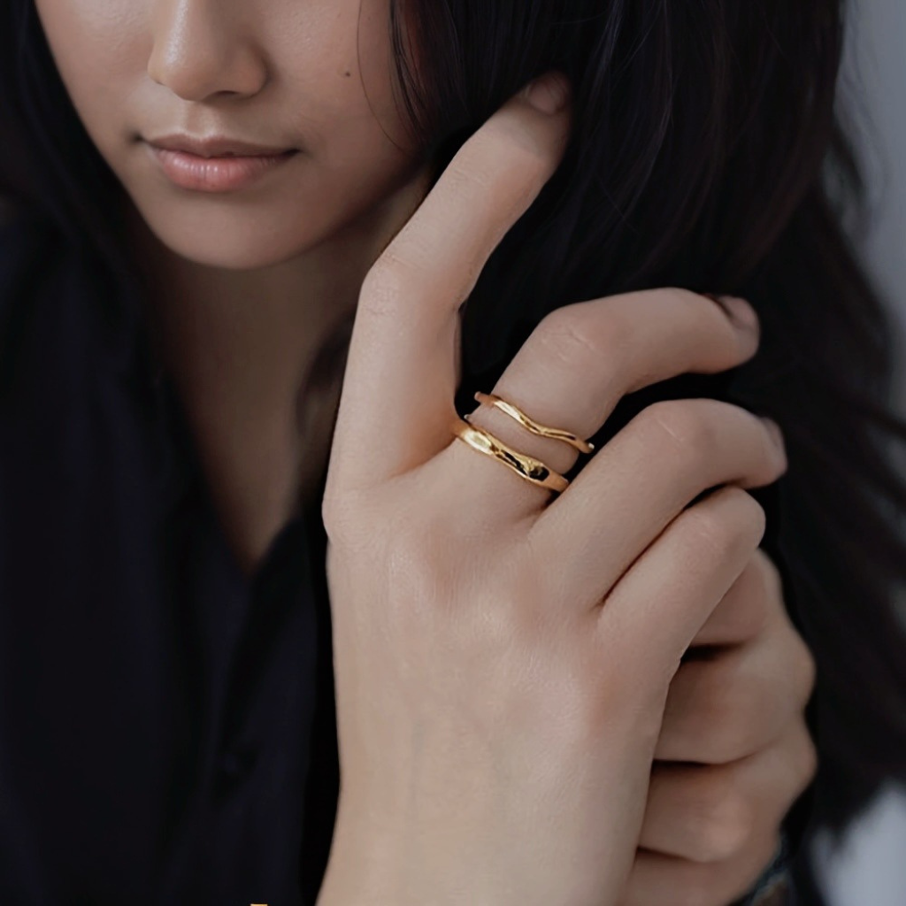 Ring Set with Organic Wave Bands