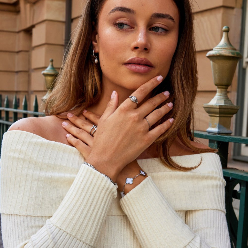 Ring with Oval Pearl and Filigree Band