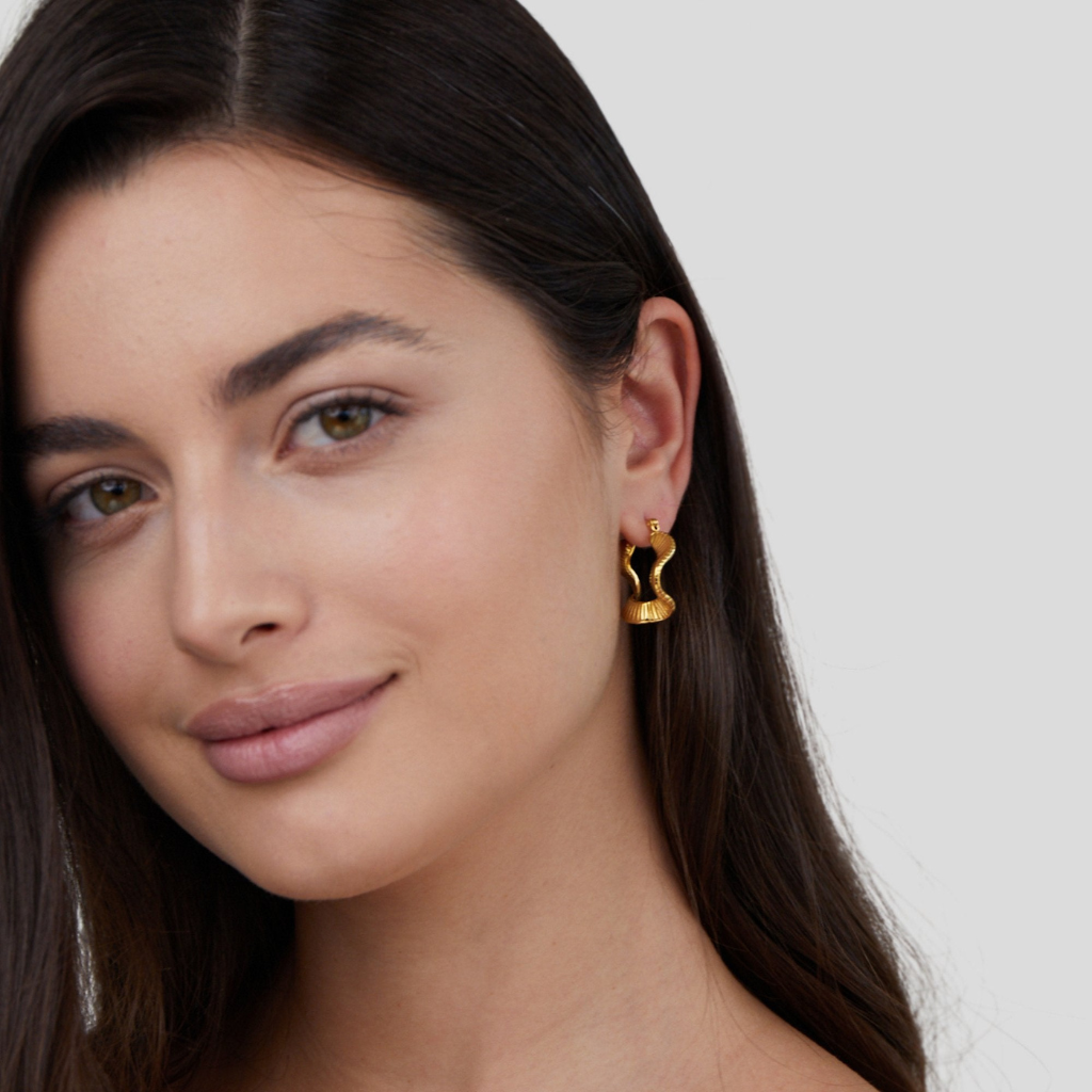 Hoop Earrings with Geometric Wave Shape