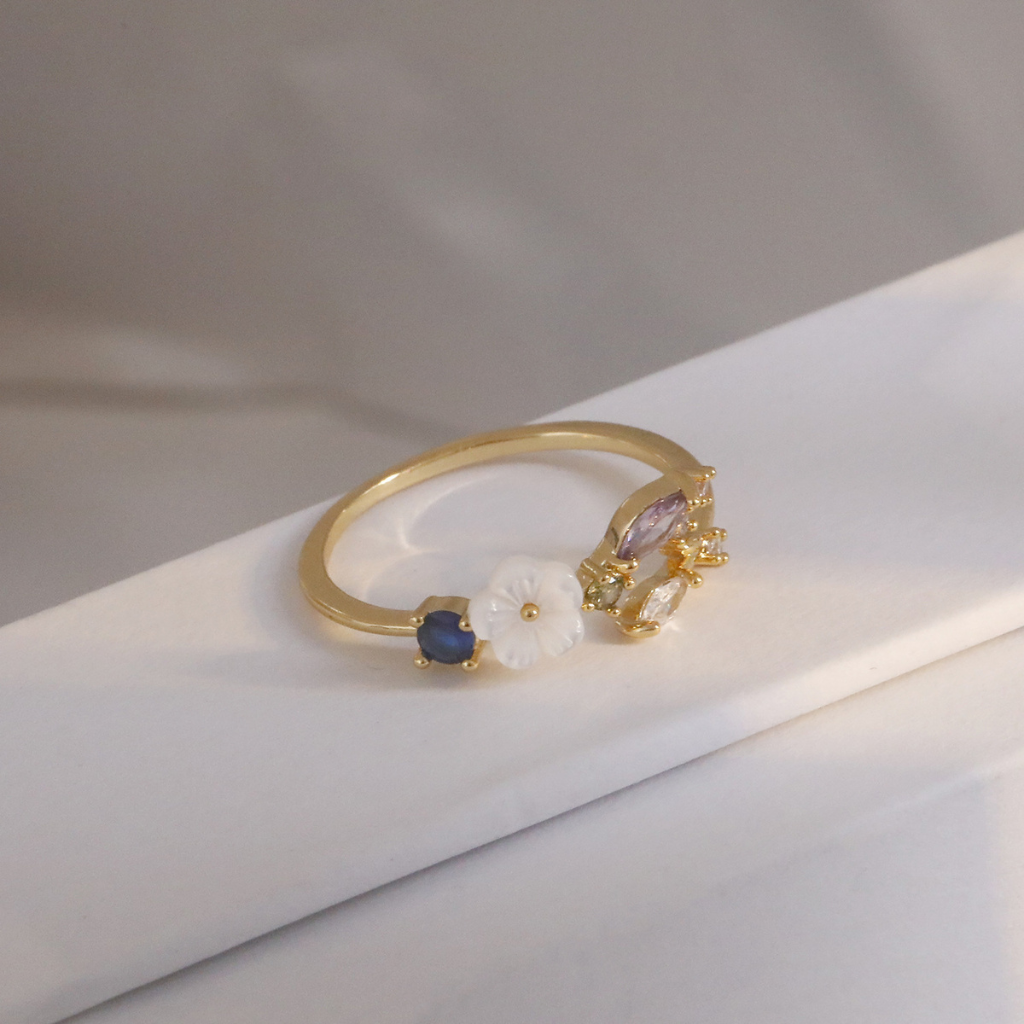 Gold Ring with Crystal Flower and Multi Stones