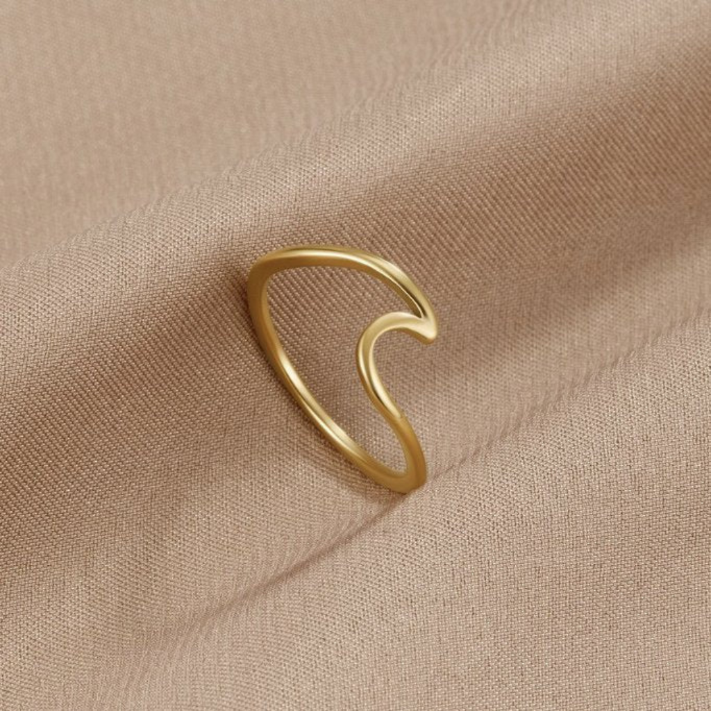 Wave Ring with Curved Ocean-Inspired Design