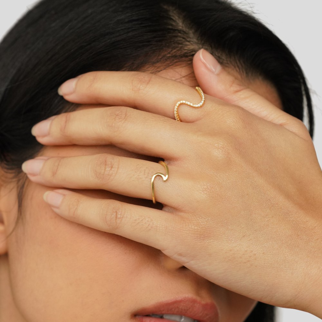 Wave Ring with Curved Ocean-Inspired Design