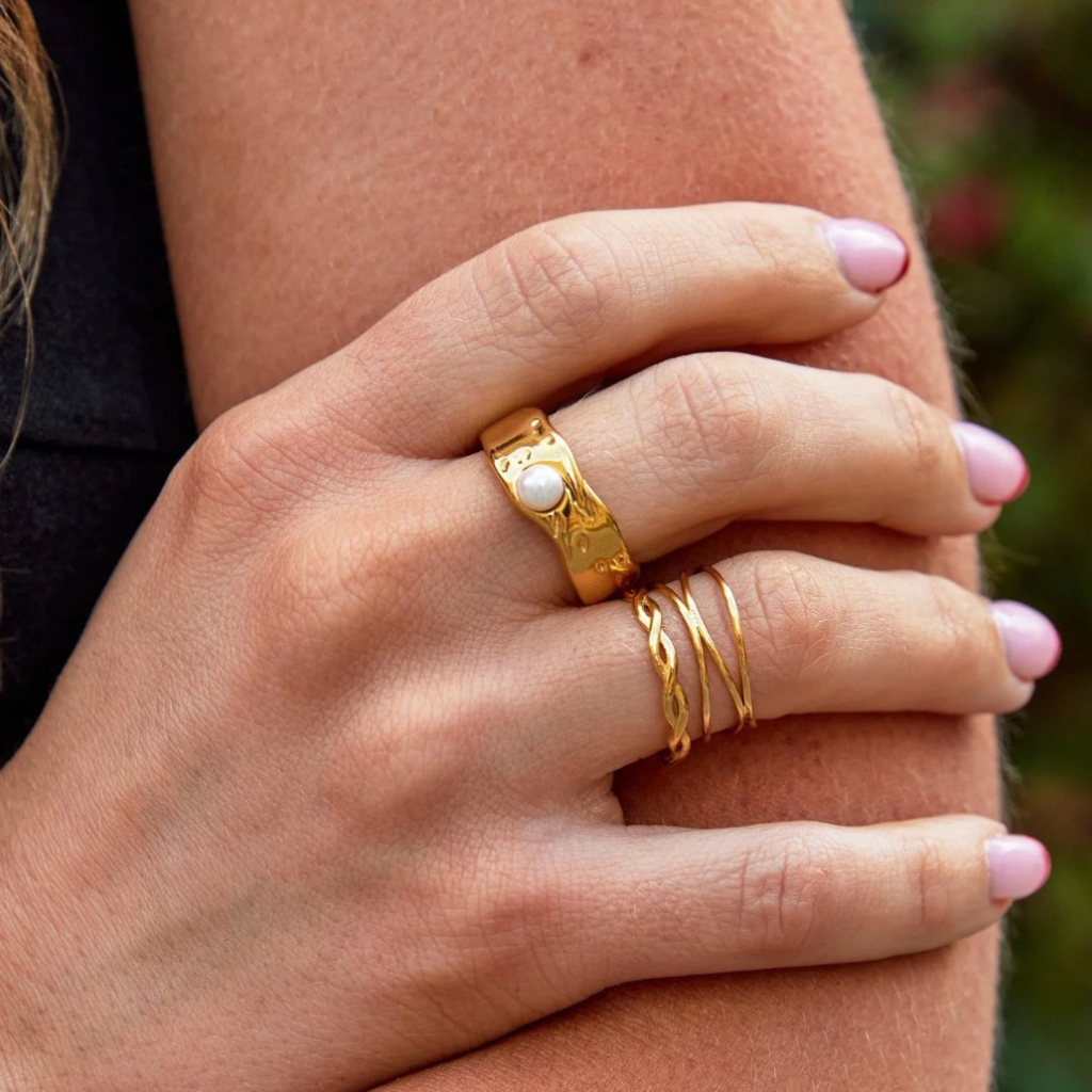 Twist Ring with Infinity Braided Design