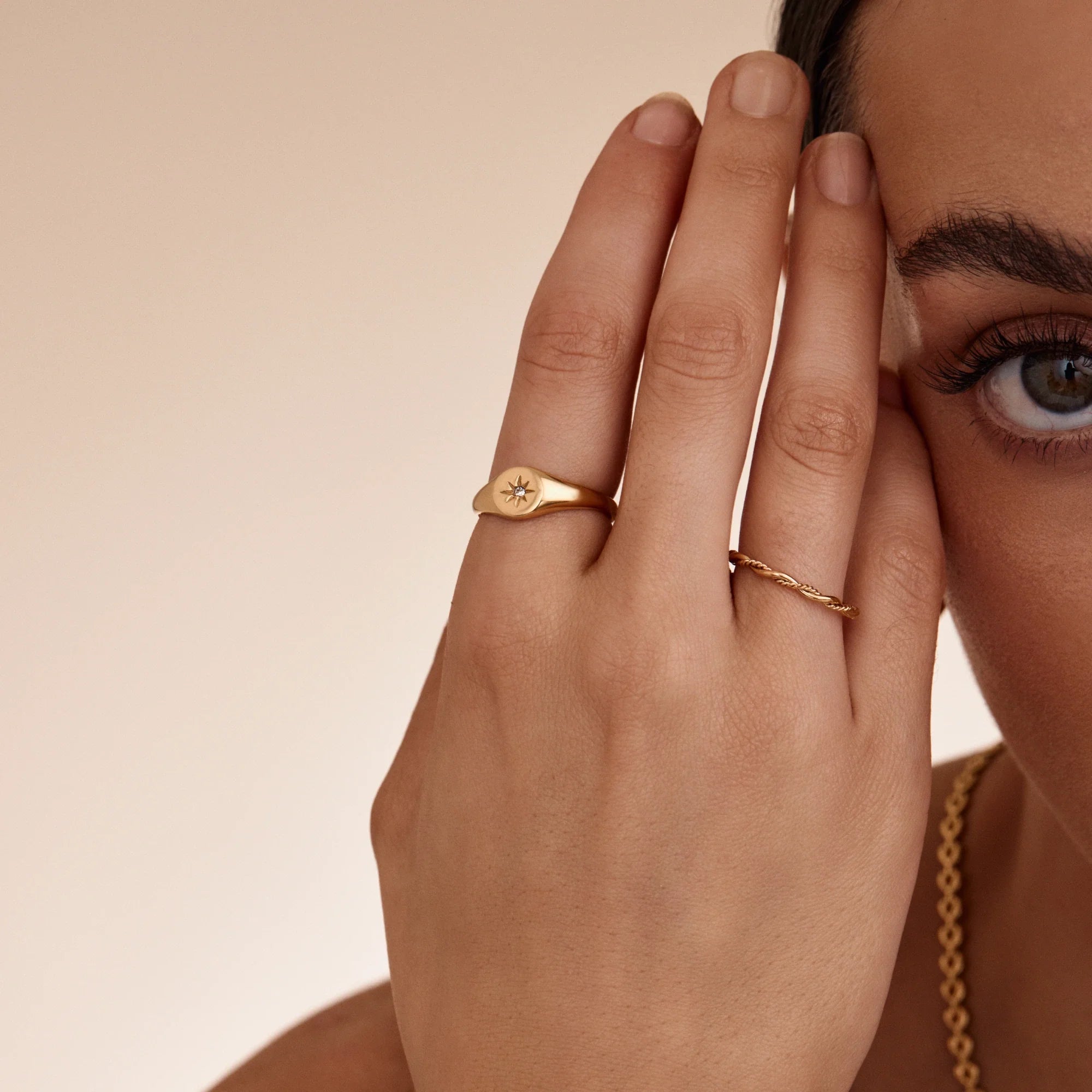 Stella | Gold Signet Ring