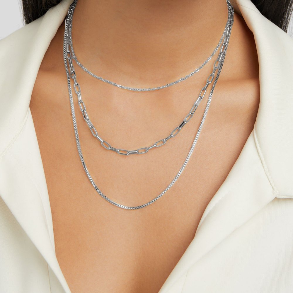 Silver Layered Chain Necklace with Multi-Strand Design