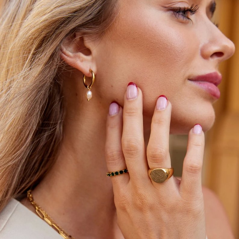 Gold Hoop Earrings with Pink Freshwater Pearl