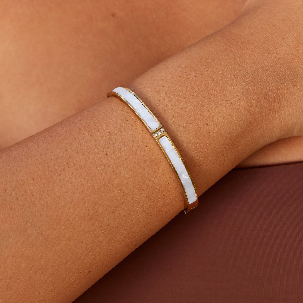 Gold Bangle with Geometric Sahara Detail