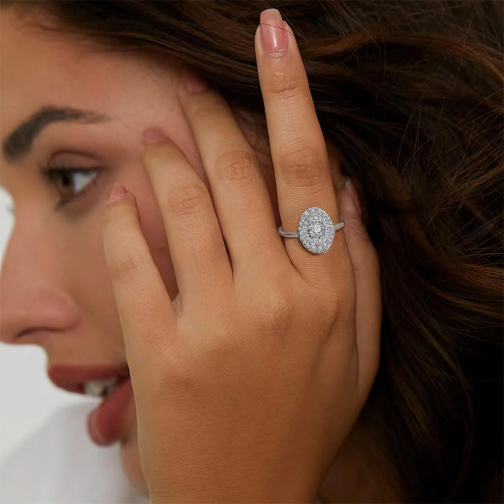 Gold Oval Ring with Infinite Band