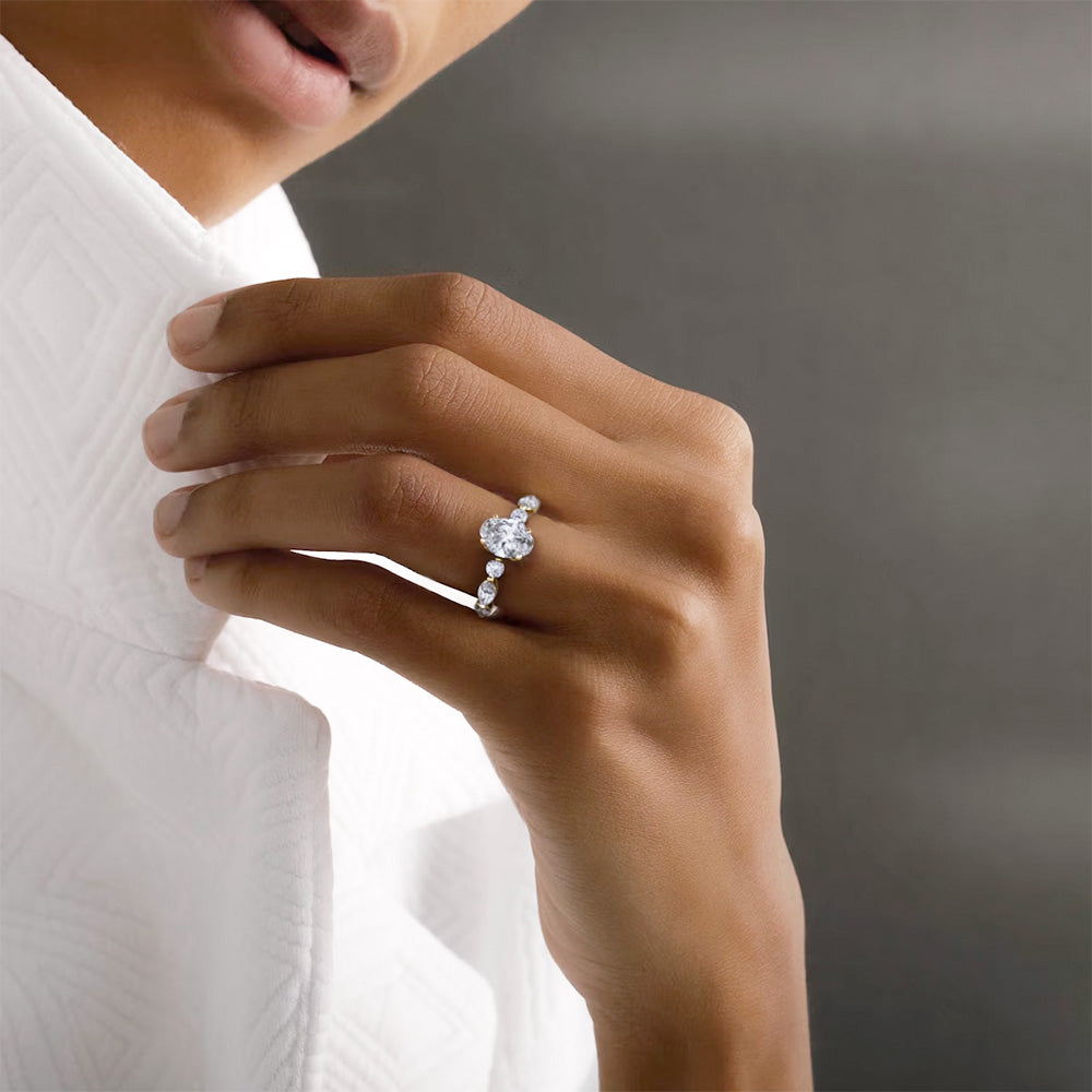 Gold Halo Ring with Circular Stone Setting