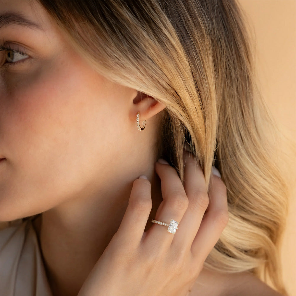Gold Orbit Ring with Open Band Structure