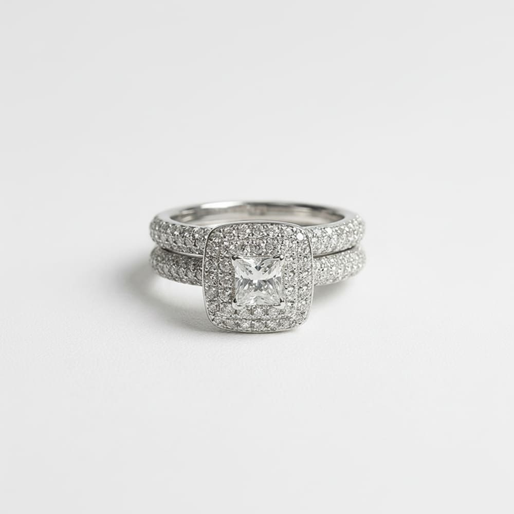 Stacking Ring Set with Geometric Beam Design