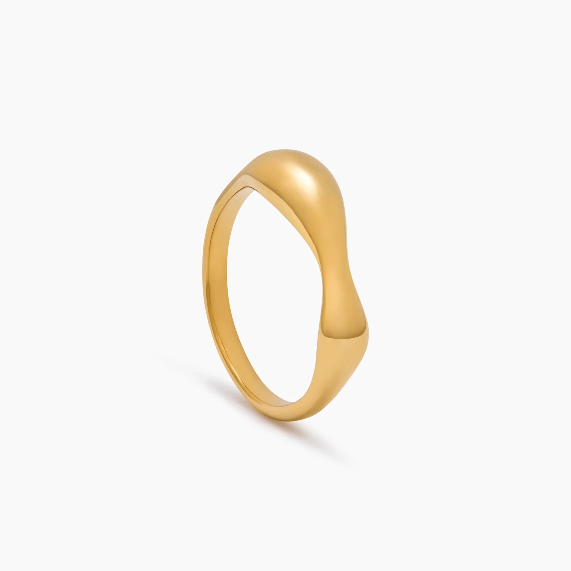 Gold Wave Ring with Sculpted Band