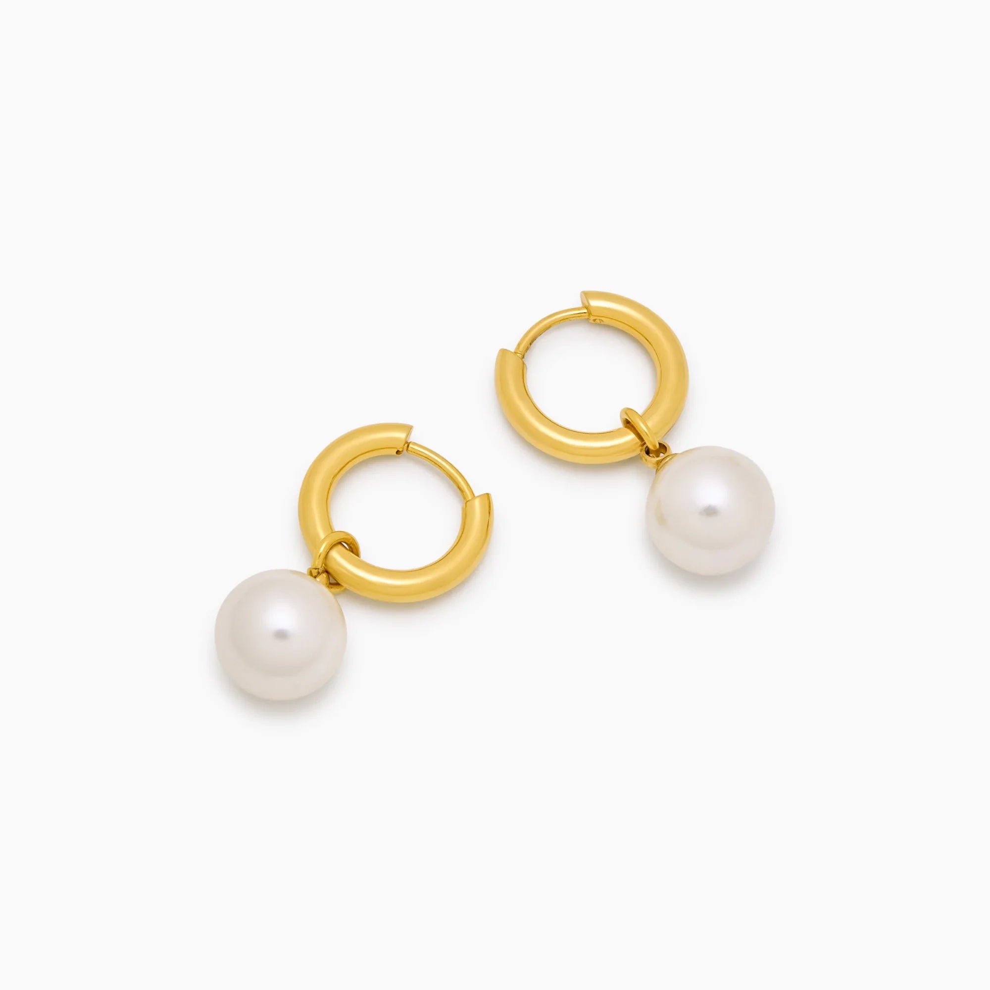 Gold Drop Earrings with Freshwater Pearl