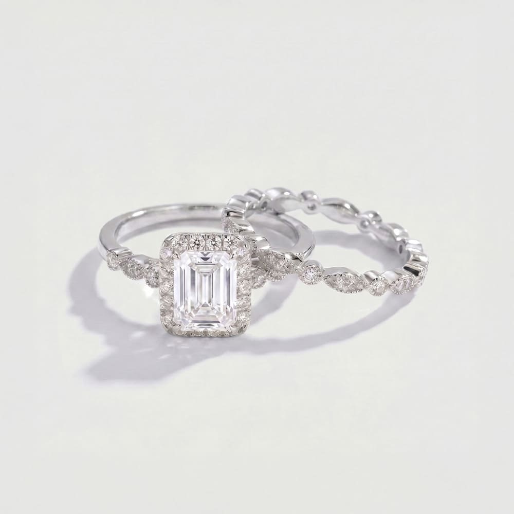 Emerald Crown Ring Set with Gold-Tone Finish
