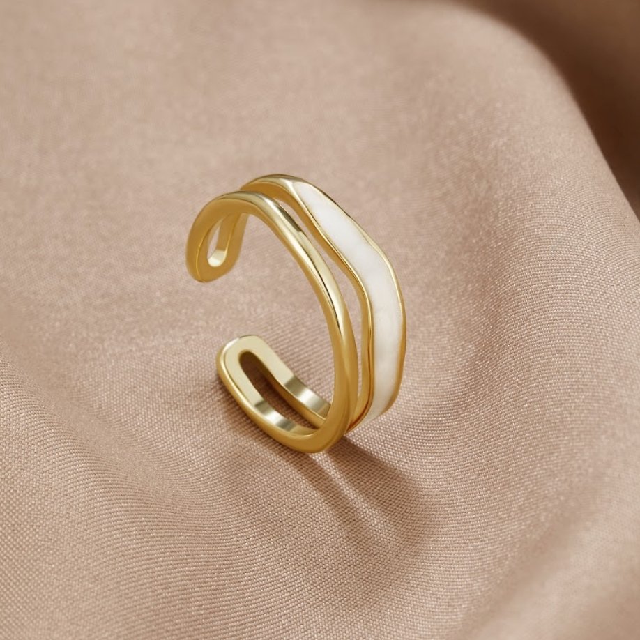 Gold Open Ring with White Wave Stone (meer varianten te gaan)