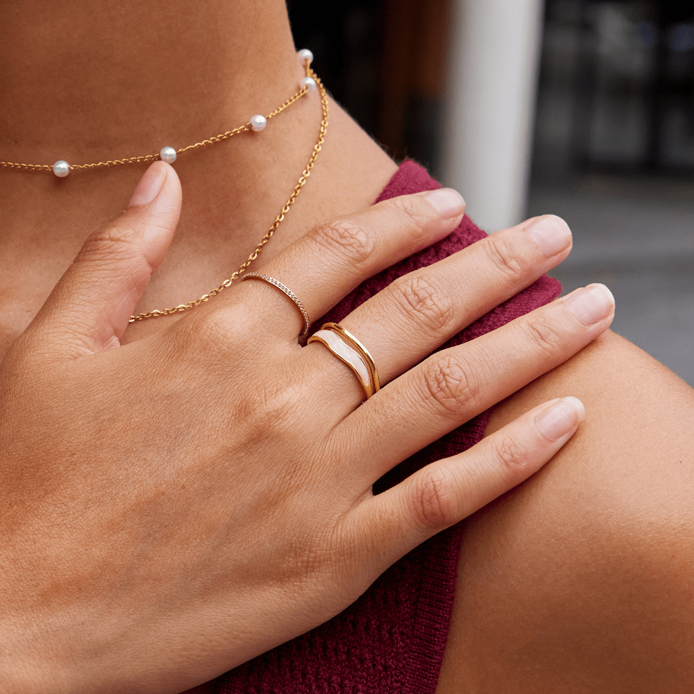 Gold Open Ring with White Wave Stone (meer varianten te gaan)