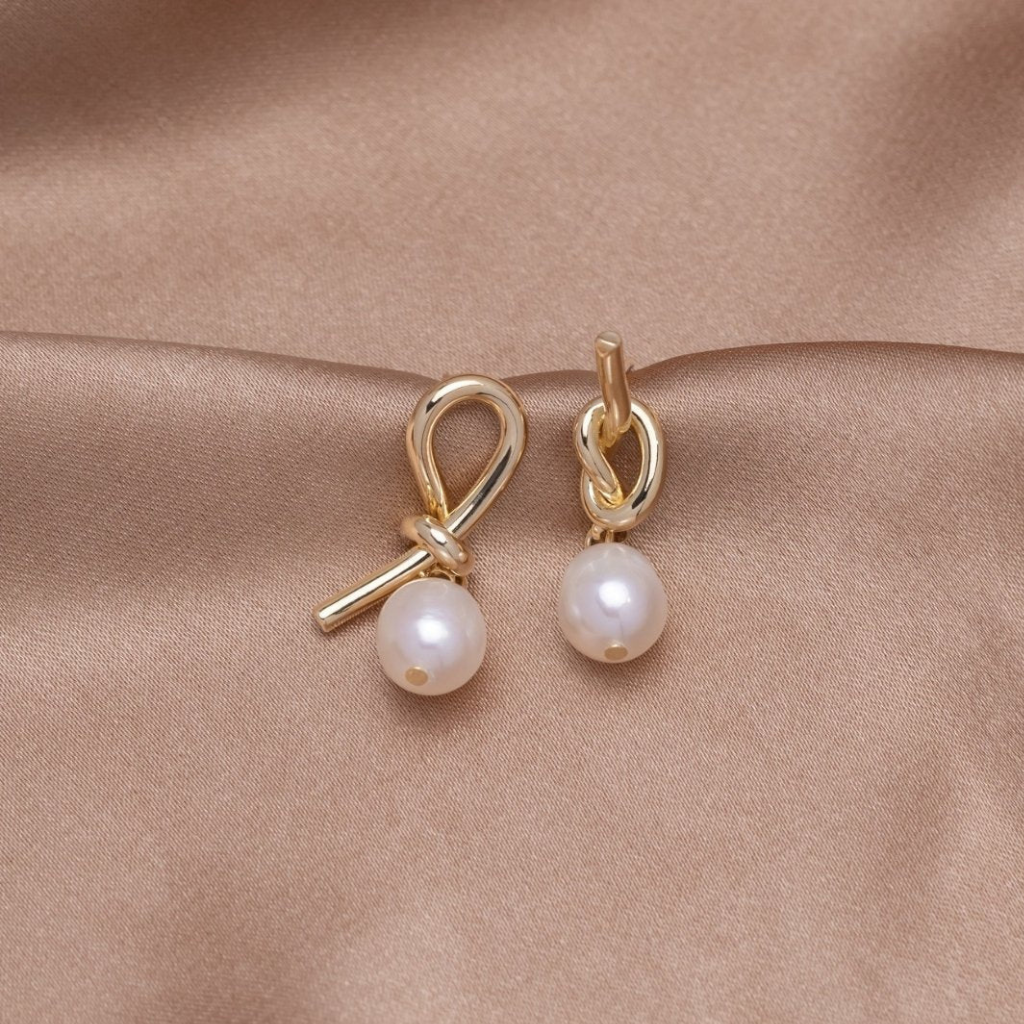 Gold Knotted Drop Earrings with Freshwater Pearl