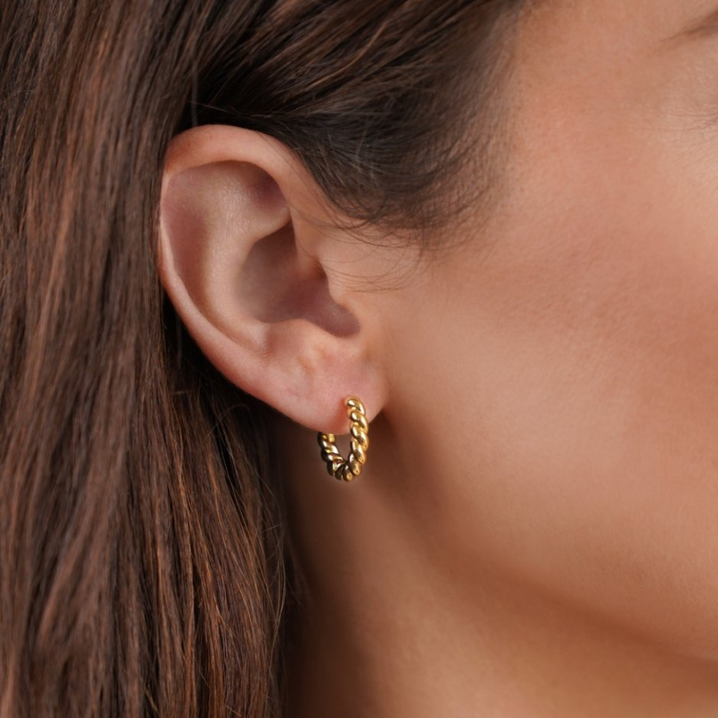 Hoop Earrings with Twisted Rope Design