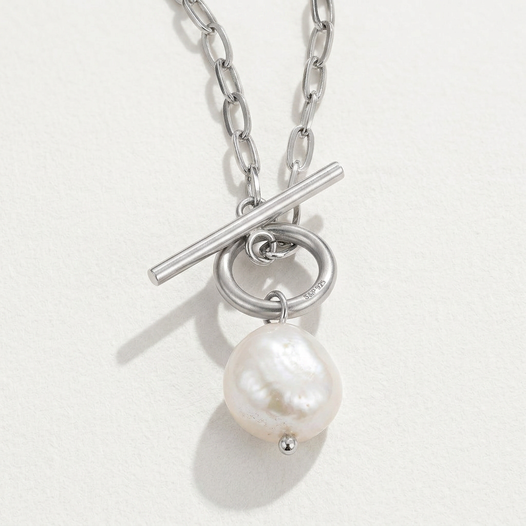 Freshwater Pearl Necklace with Toggle Pendant