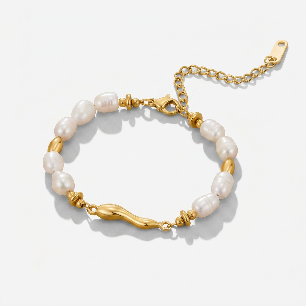 Lovina Pearl Bracelet with Organic Bar Detail