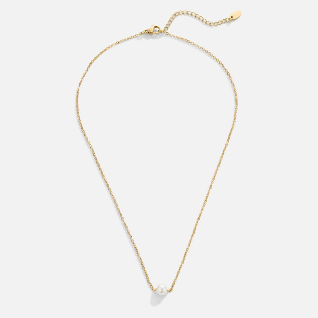 Pearl Necklace with Solitaire Pendant