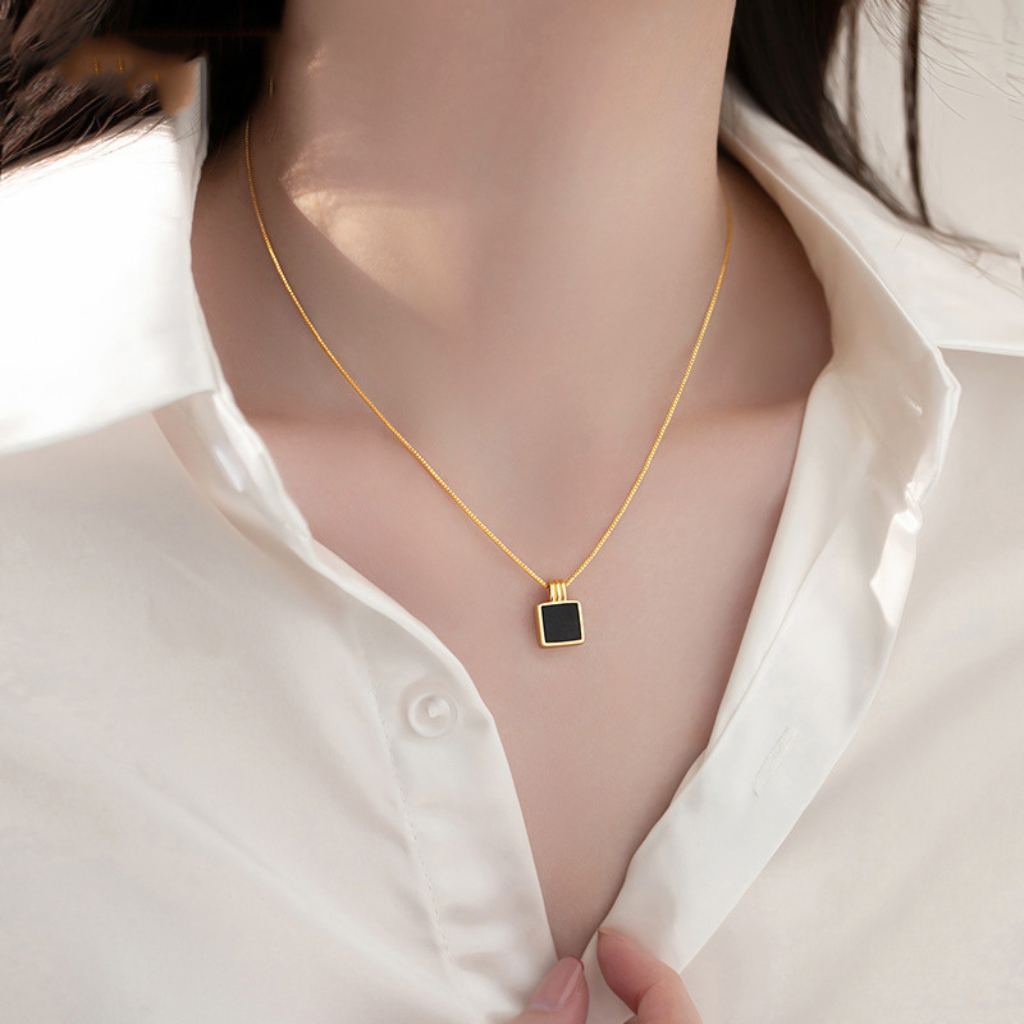 Pendant Necklace with Black Square Stone