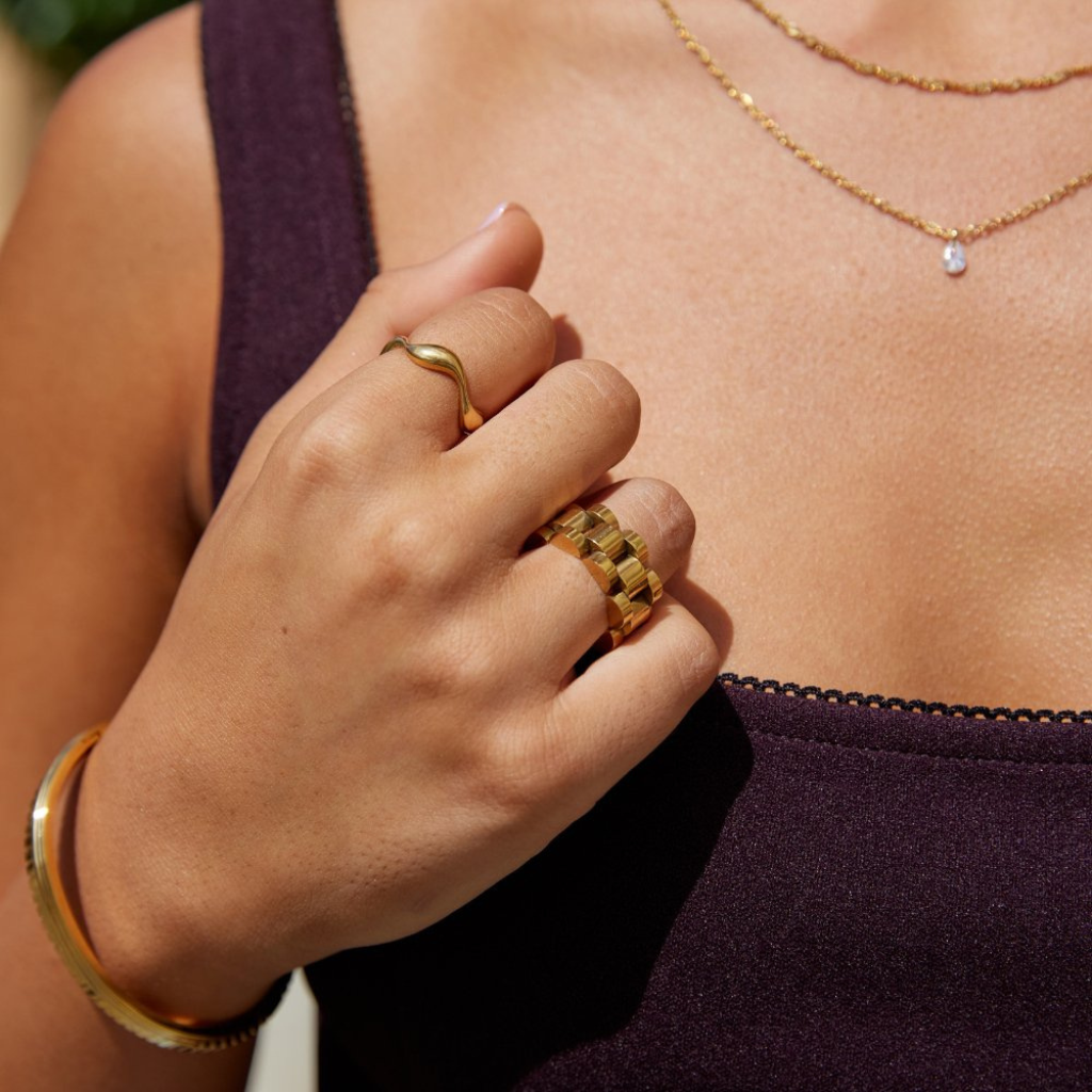 Wave Ring with Organic Open Shape