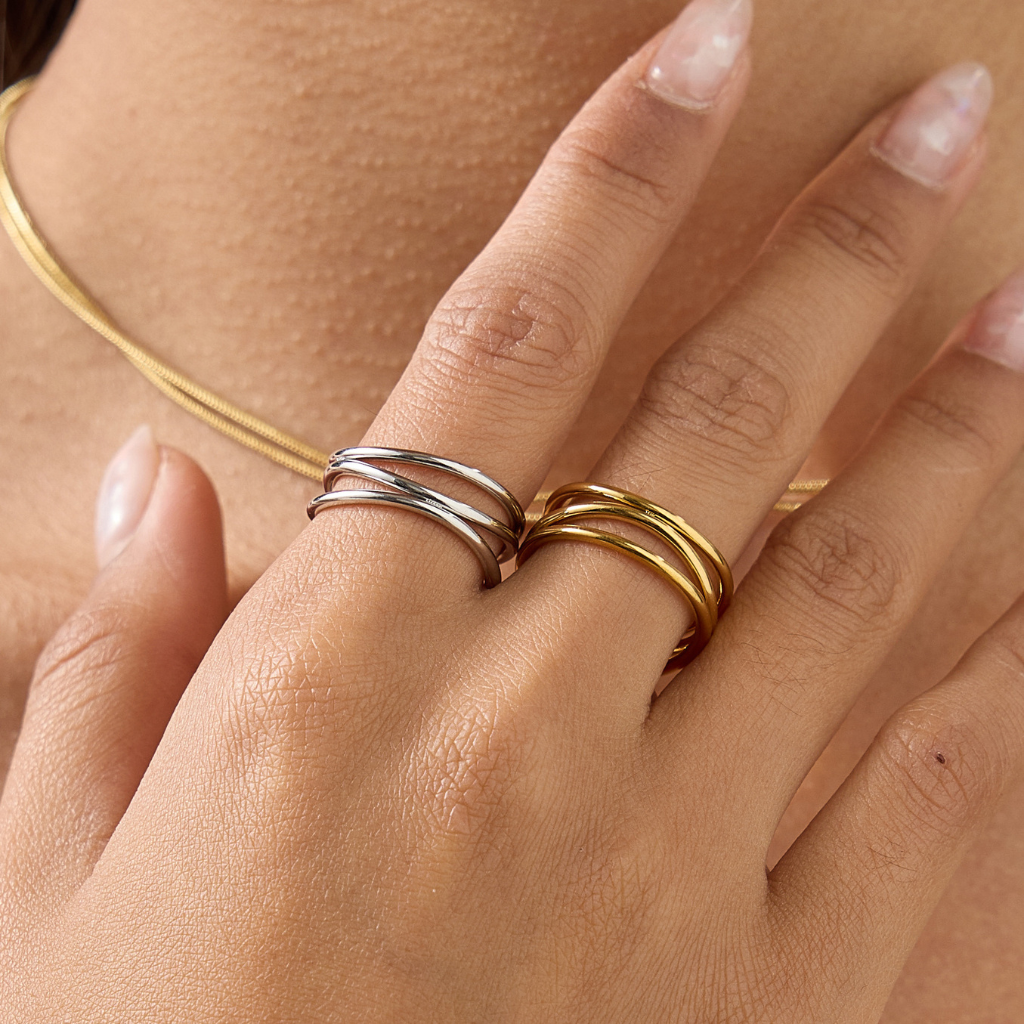 Infinity Loop Multi-Band Ring