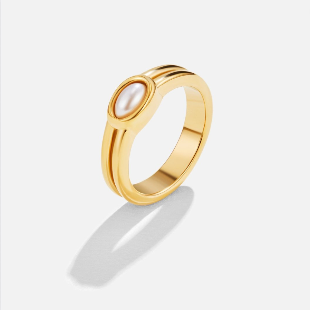 18K Gold Plated Ring with Oval Pearl Detail