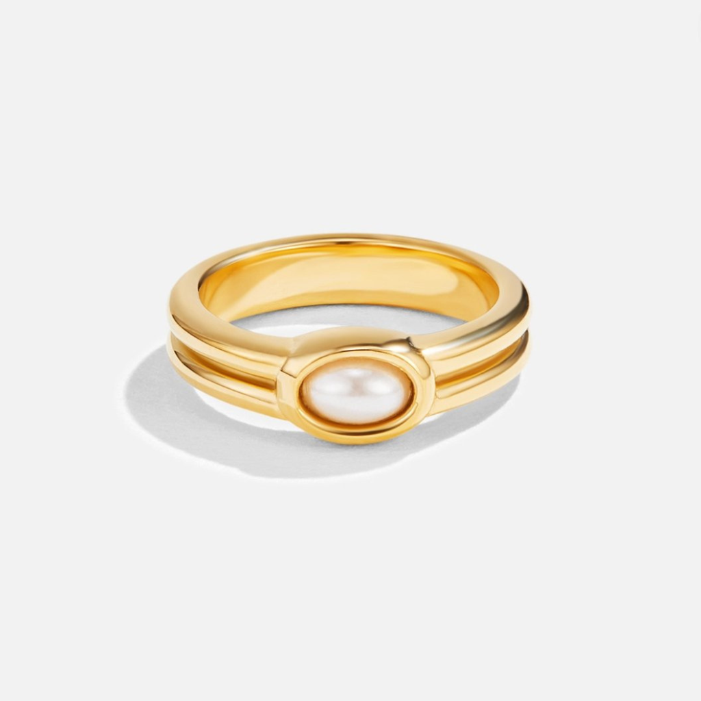 18K Gold Plated Ring with Oval Pearl Detail