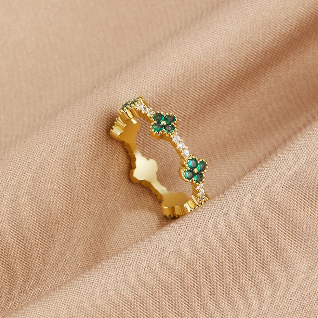 Gold Plated Ring with Four Leaf Clover Crystals
