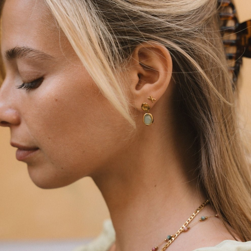 Drop Earrings with Aquamarine Stone