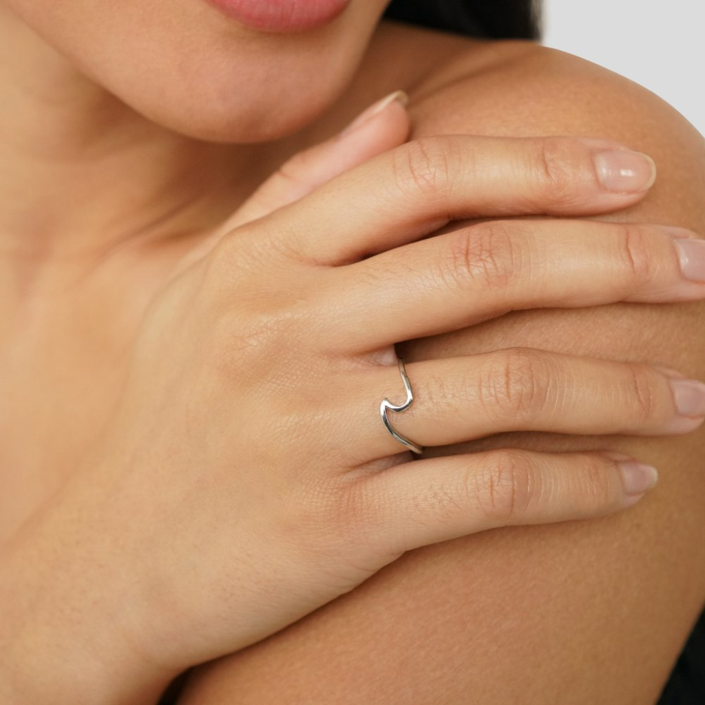 Wave Ring with Curved Ocean-Inspired Design