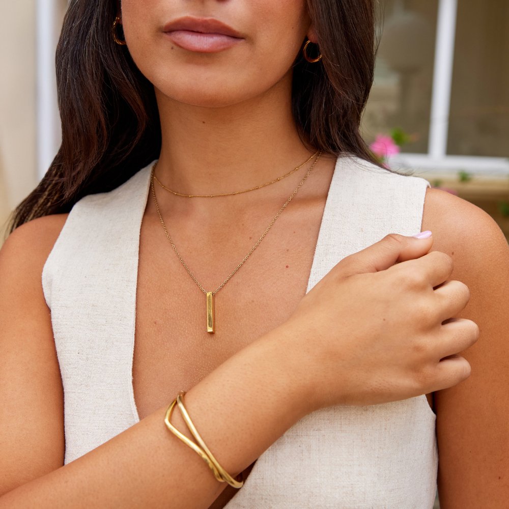 Gold Bar Necklace with Vertical Pendant