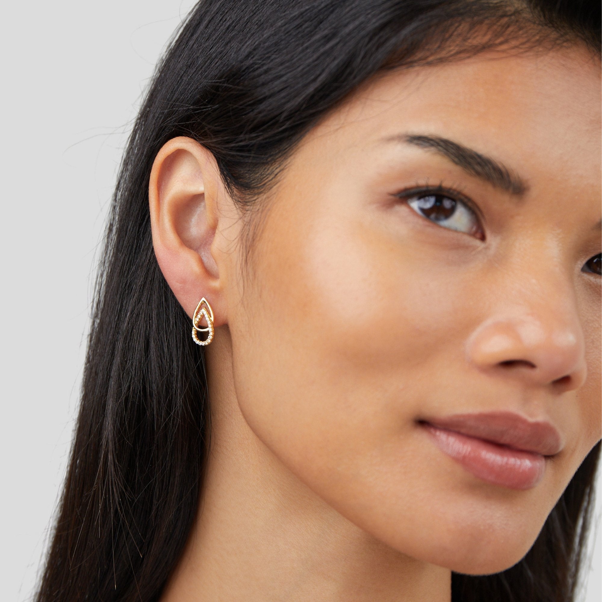 Gold Teardrop Link Drop Earrings with Open Chain Detail